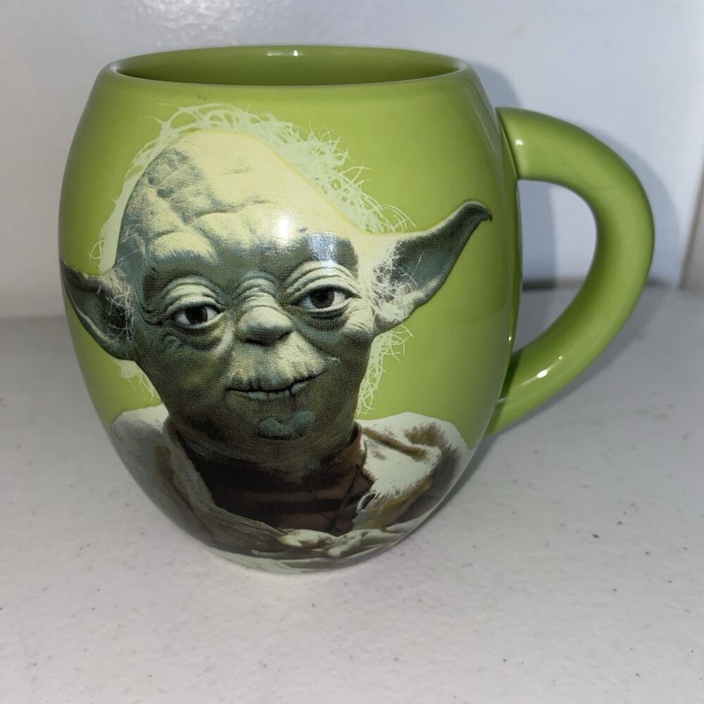 Star Wars Yoda "May the Force Be With You" Green 20 oz. Coffee Mug 2010
